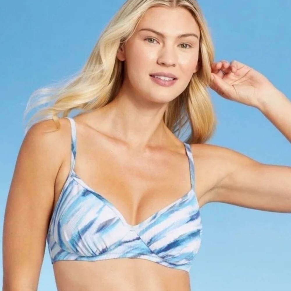 NWT shade and shore bikini top blue and white 36 C